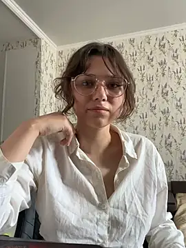 Snapshot of Yuna_Gasai chatting on 05.19.26 Yuna Gasai online show from 05.19.26