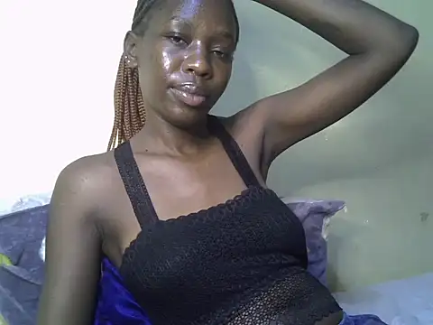 Snapshot of Simplyloy33 chatting on 05.19.26 Simplyloy33 online show from 05.19.26