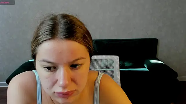 Snapshot of Shakira_Lux chatting on 06.10.26 Shakira Lux online show from 06.10.26