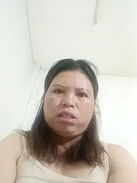 Snapshot of -Yeyi- chatting on 06.04.26 -Yeyi- online show from 06.04.26