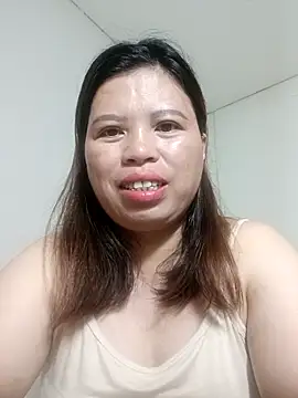 Snapshot of -Yeyi- chatting on 06.06.26 -Yeyi- online show from 06.06.26