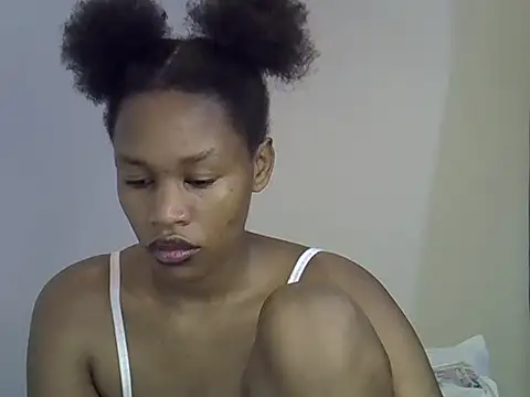 Snapshot of ANGEL_MIA23 chatting on 05.28.26 ANGEL MIA23 online show from 05.28.26