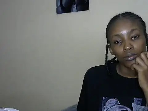 Snapshot of slim_ebon chatting on 06.27.26 slim ebon online show from 06.27.26