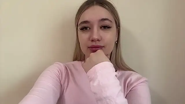 Snapshot of Kattyqte chatting on 05.21.26 Kattyqte online show from 05.21.26