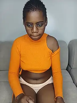 Snapshot of softglamqueen chatting on 06.22.26 softglamqueen online show from 06.22.26