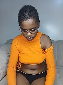 Snapshot of softglamqueen chatting on 06.30.26 softglamqueen online show from 06.30.26