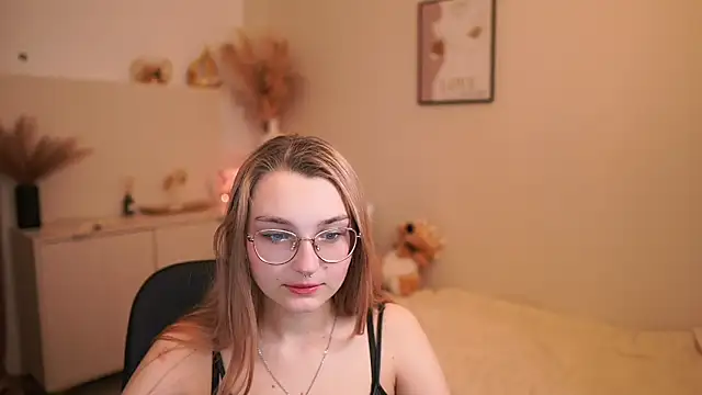 Sophielux18 online show from 05.21.26