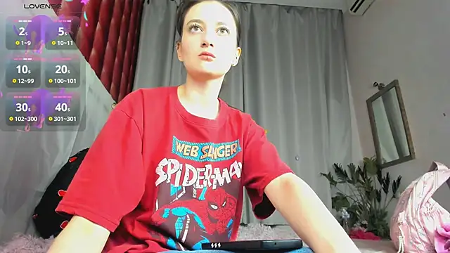 Snapshot of SummerLilaa chatting on 06.10.26 SummerLilaa online show from 06.10.26