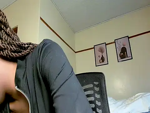 Snapshot of Ebonyqueen111 chatting on 07.11.26 Ebonyqueen111 online show from 07.11.26