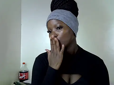 Snapshot of Ariana_ribaby chatting on 06.19.26 Ariana ribaby online show from 06.19.26