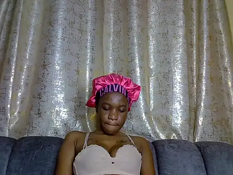 Snapshot of Sexy_dotta chatting on 07.05.26 Sexy dotta online show from 07.05.26