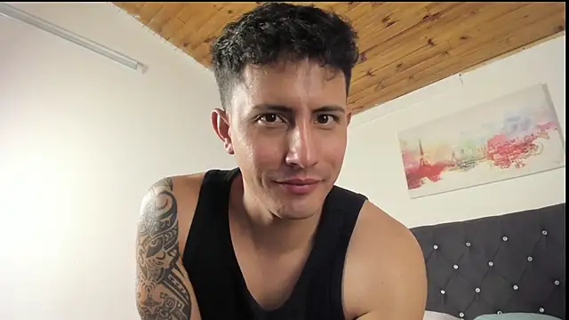 Snapshot of marcos_vieyra chatting on 06.03.26 marcos vieyra online show from 06.03.26