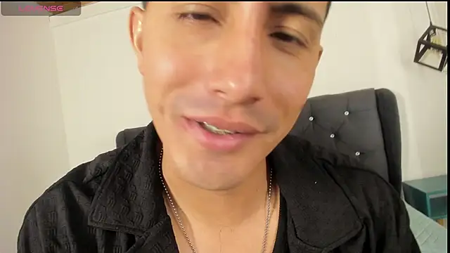 Snapshot of marcos_vieyra chatting on 06.09.26 marcos vieyra online show from 06.09.26