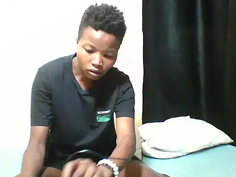 Snapshot of Bambybeauty2 chatting on 06.24.26 Bambybeauty2 online show from 06.24.26