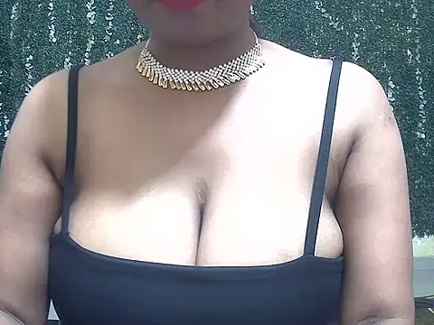 Snapshot of shallykaur chatting on 07.01.26 shallykaur online show from 07.01.26