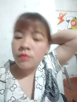 Snapshot of Loleml01 chatting on 05.21.26 Loleml01 online show from 05.21.26