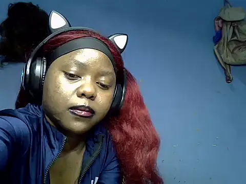 Snapshot of Glow_drip chatting on 06.24.26 Glow drip online show from 06.24.26