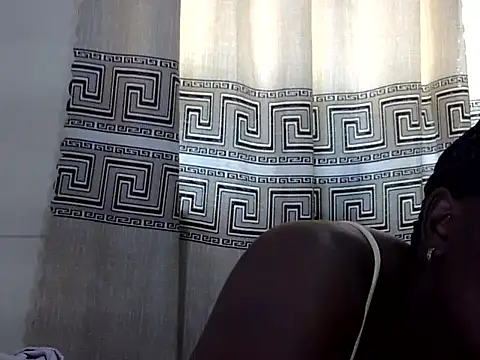 Snapshot of sexxy_melons chatting on 06.12.26 sexxy melons online show from 06.12.26