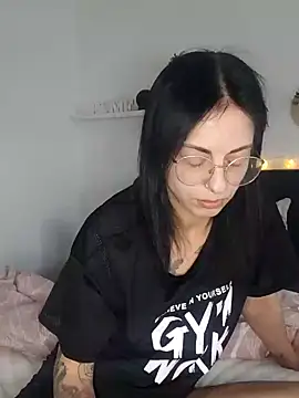 Snapshot of MistressLunaaa chatting on 05.30.26 MistressLunaaa online show from 05.30.26