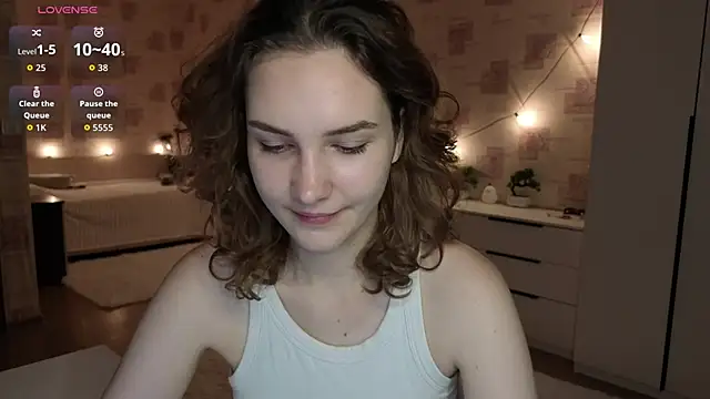 Snapshot of Megan_swiftss chatting on 06.19.26 Megan swiftss online show from 06.19.26