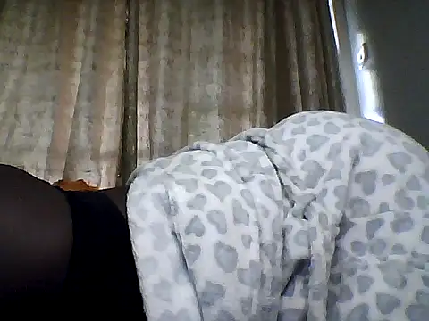 Snapshot of cutiebreey chatting on 06.09.26 cutiebreey online show from 06.09.26