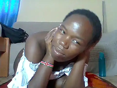 Snapshot of Blacksexyqueen24 chatting on 06.15.26 Blacksexyqueen24 online show from 06.15.26