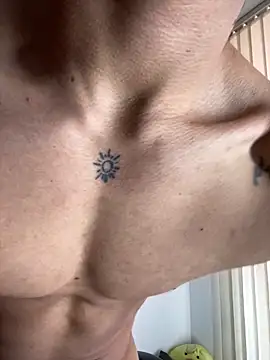NelModel1 online show from 06.18.26