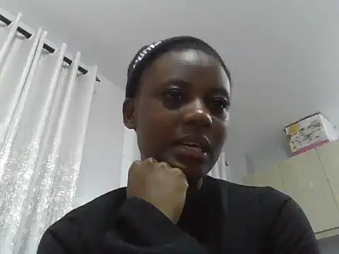 Snapshot of Smalltittsbigass chatting on 05.16.26 Smalltittsbigass online show from 05.16.26