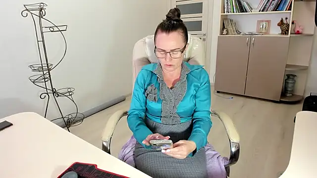 Vika73 online show from 11.11.25