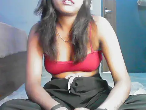 Snapshot of Diana_Penty chatting on 05.18.26 Diana Penty online show from 05.18.26
