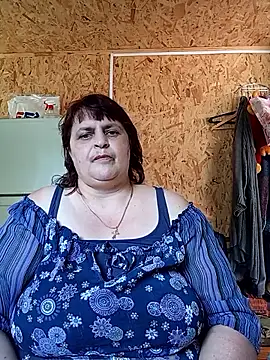 Snapshot of LisichkaOksana chatting on 06.27.26 LisichkaOksana online show from 06.27.26