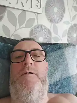Snapshot of bigdickpeter78 chatting on 05.17.26 bigdickpeter78 online show from 05.17.26