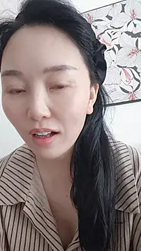 Snapshot of lylxili chatting on 06.24.26 lylxili online show from 06.24.26