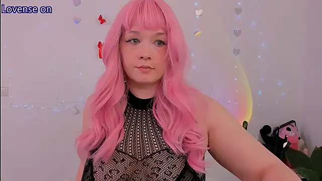 Snapshot of evilla_brill_ chatting on 05.19.26 evilla brill online show from 05.19.26