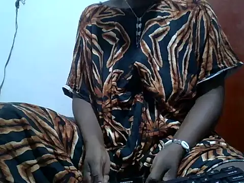 Snapshot of sexy_inayah chatting on 05.26.26 sexy inayah online show from 05.26.26