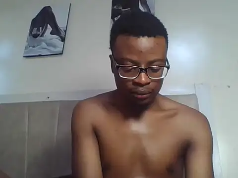 Snapshot of freakyboy255 chatting on 07.28.26 freakyboy255 online show from 07.28.26