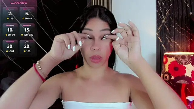 Snapshot of Nayara_K chatting on 06.16.26 Nayara K online show from 06.16.26