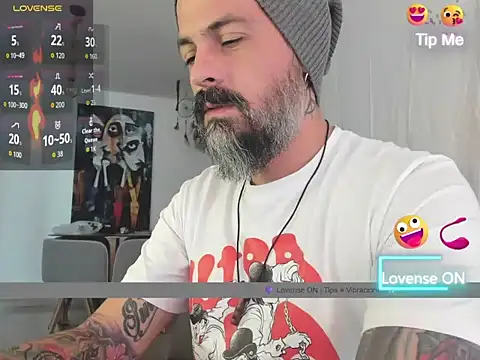 Snapshot of Miguel_angeel_ chatting on 06.24.26 Miguel angeel online show from 06.24.26