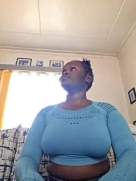 Snapshot of PinkyMonique chatting on 05.18.26 PinkyMonique online show from 05.18.26