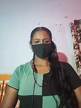 Snapshot of madhushree143 chatting on 06.14.26 madhushree143 online show from 06.14.26