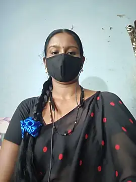 Snapshot of madhushree143 chatting on 06.15.26 madhushree143 online show from 06.15.26