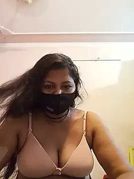 Snapshot of Miss_kirtii chatting on 05.20.26 Miss kirtii online show from 05.20.26