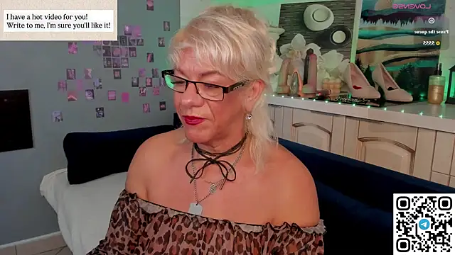 Snapshot of Anna_Coolidge chatting on 06.28.26 Anna Coolidge online show from 06.28.26