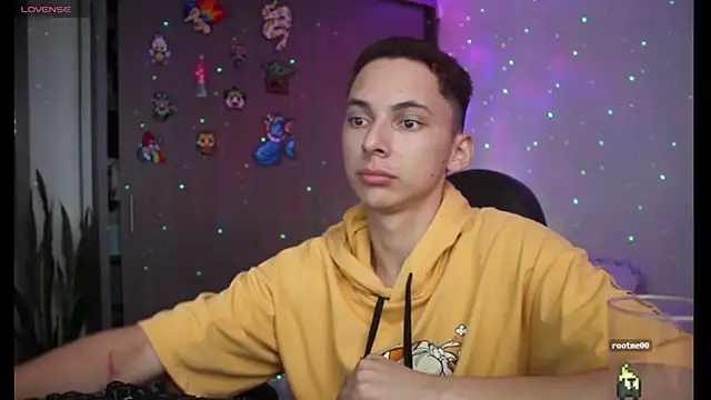 Snapshot of archi_love chatting on 02.05.25 archi love online show from 02.05.25