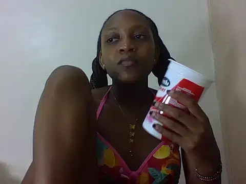Snapshot of vinsishly chatting on 06.18.26 vinsishly online show from 06.18.26
