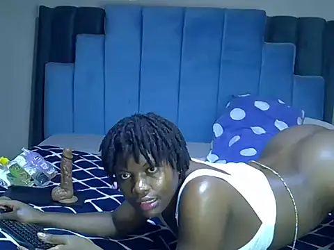 Snapshot of melanin_moon chatting on 06.29.26 melanin moon online show from 06.29.26
