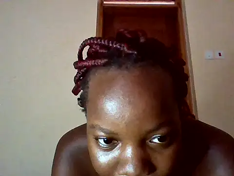 Snapshot of midnightaddiction chatting on 05.19.26 midnightaddiction online show from 05.19.26