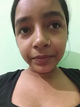 Snapshot of Khushi9870 chatting on 05.19.26 Khushi9870 online show from 05.19.26
