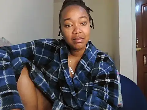 Snapshot of atara_seren chatting on 06.05.26 atara seren online show from 06.05.26