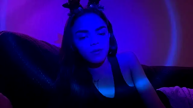 Snapshot of MarlyJess chatting on 06.16.26 MarlyJess online show from 06.16.26